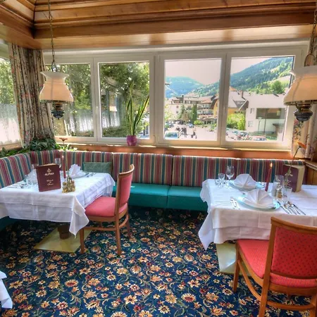 ホテル Tauernblick - Thermenhotels Gastein 3*
